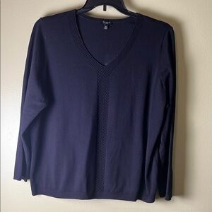 TALBOTS plus petite mob wife, romantic , feminine ,Black V-Neck Sweater